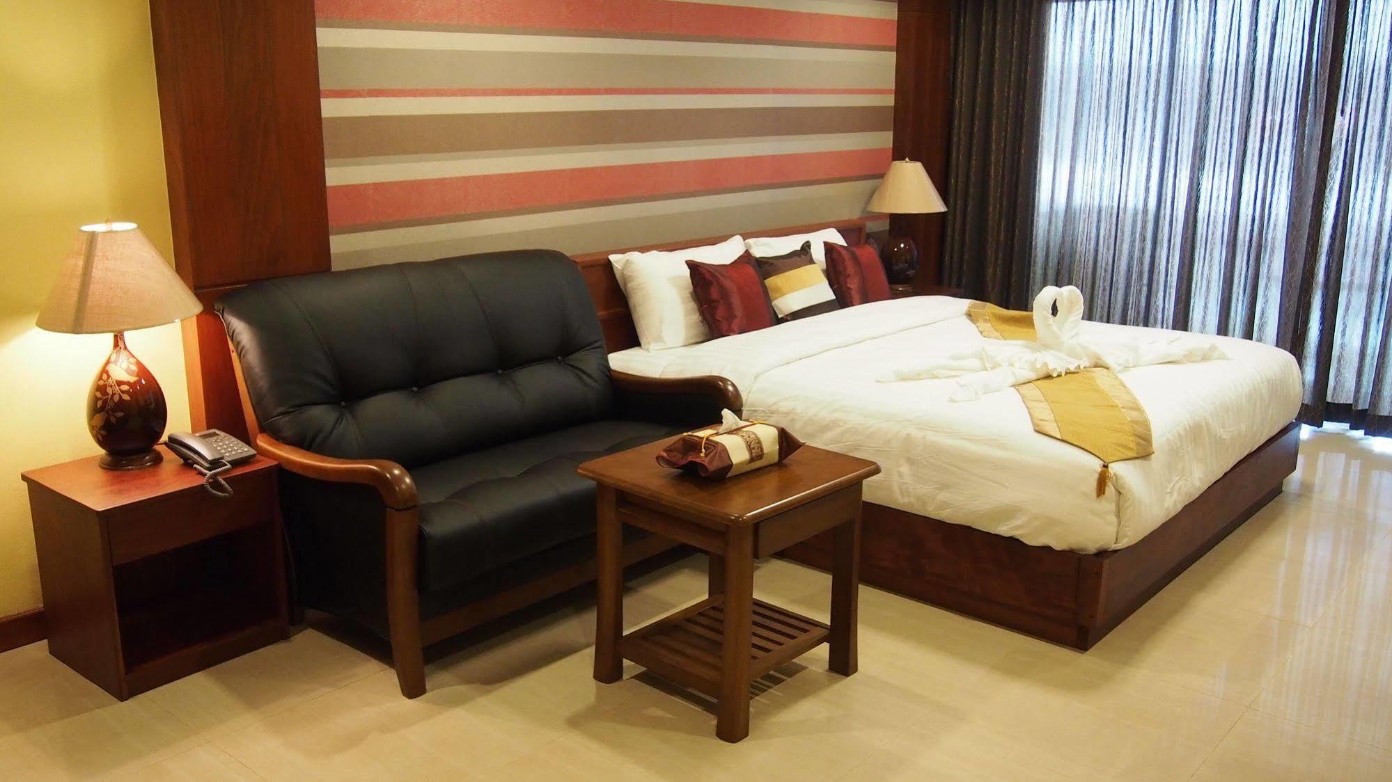 Kaldi House Hotel Чиангмай Екстериор снимка