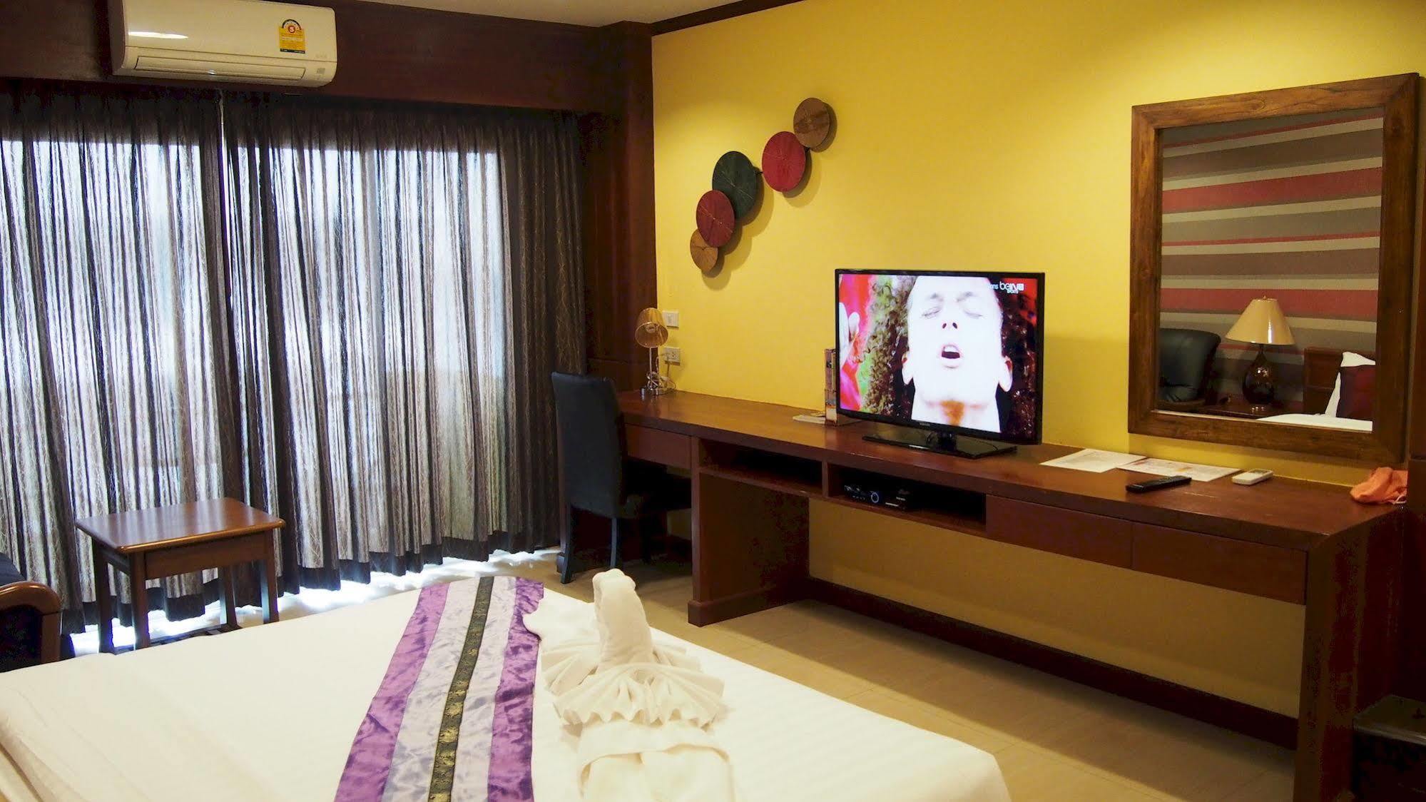 Kaldi House Hotel Чиангмай Екстериор снимка